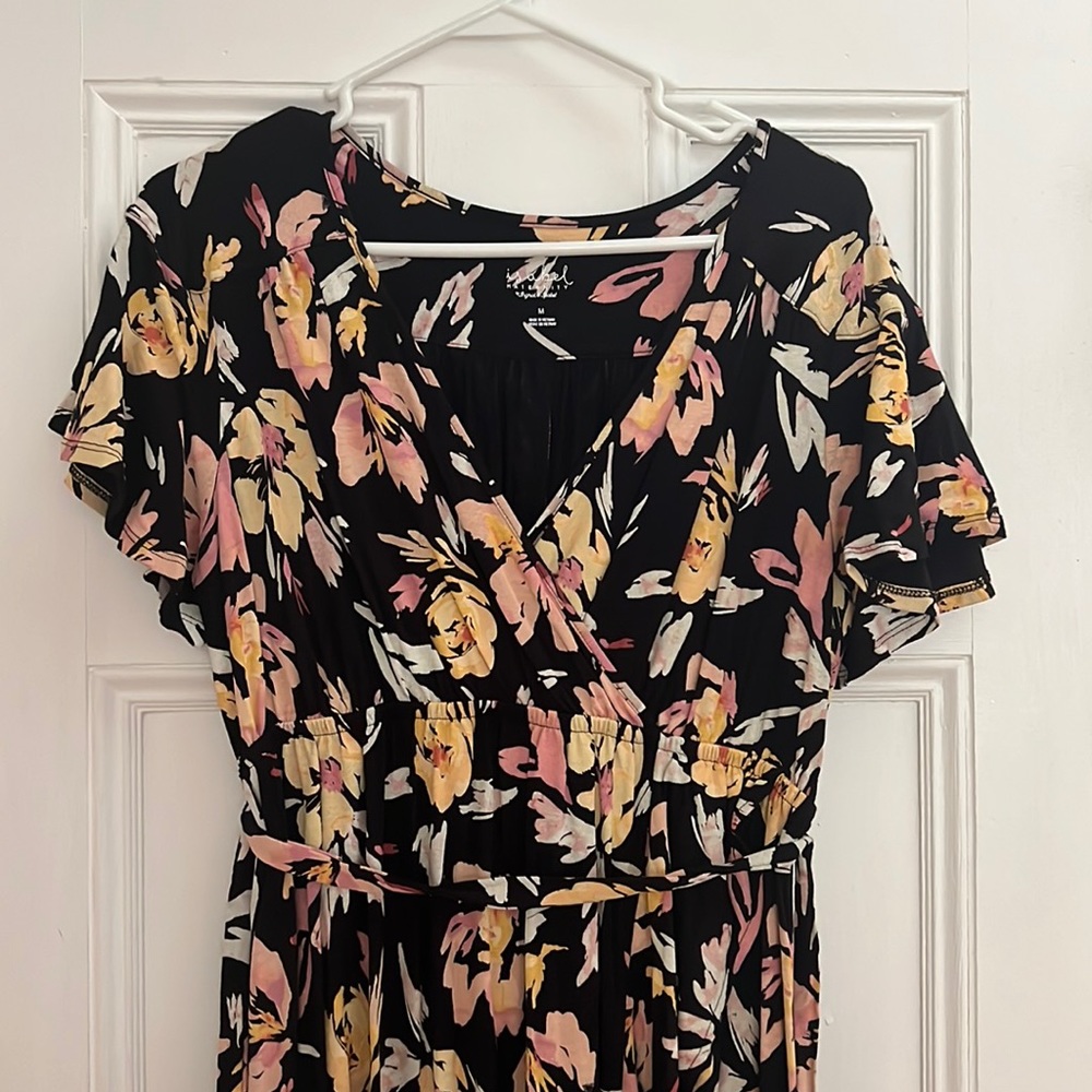 Isabel Maternity floral wrap dress